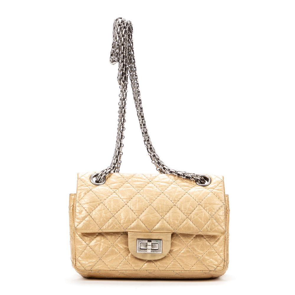 Chanel Classic Reissue 2.55
